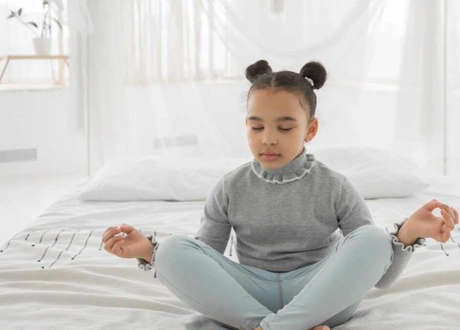 Uważność żabki – Kurs Mindfulness dla dzieci. Grupy 3-7 oraz 8-12 lat